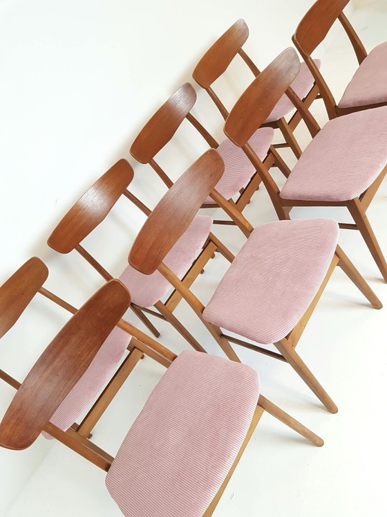 8 Danish Farstrup Dining chairs newly upholstered pink corduroy – Wood, Textile (photo 4 of 15)