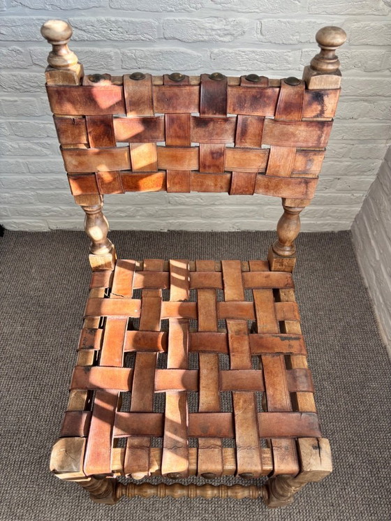 Image 1 of Chaise espagnole en bois avec harnais en cuir