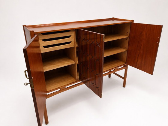 Cabinet suédois de style Mid-Century de David Rosen, Naples, 1953 – Meubles de rangement, Wood, Brass (photo 6 of 14)