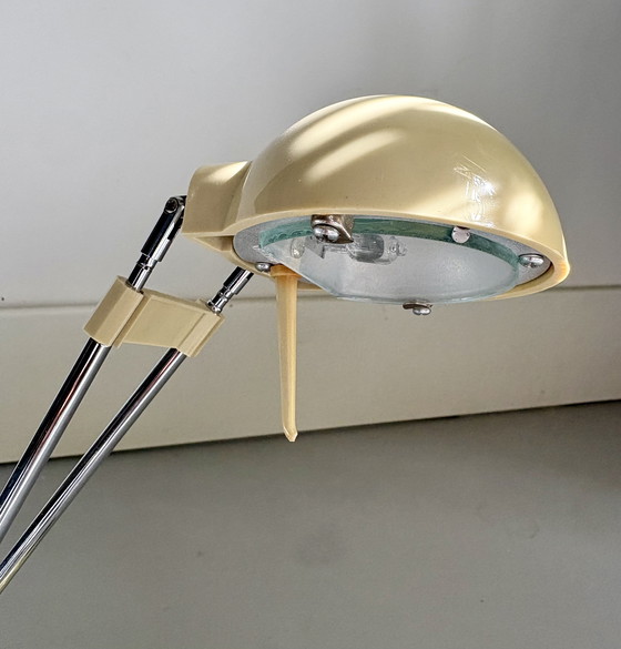 Image 1 of Beautiful vintage telescopic desk lamp in butter yellow / retro beige
