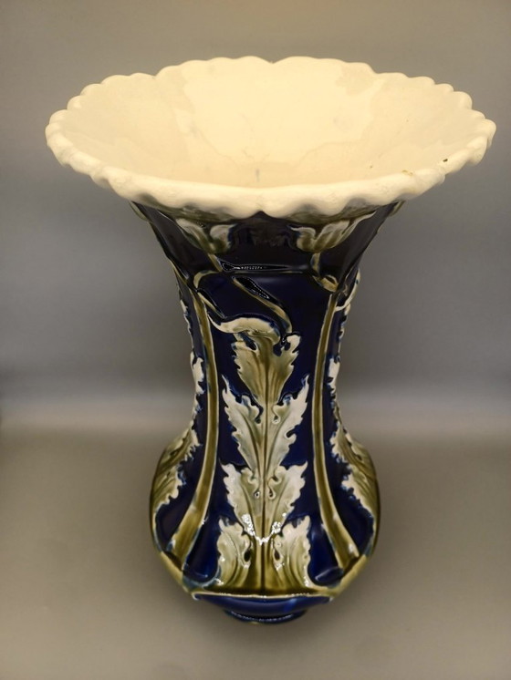 Image 1 of Paire de vases en majolique belge signée De Bruyn, La Louvière, vers 1900