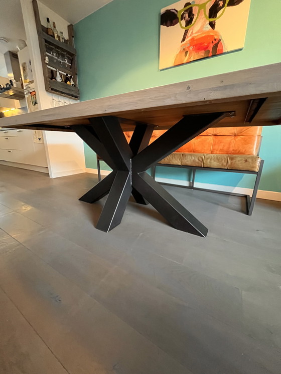 Image 1 of Feelings coffee table 100x100 cm gray wash 