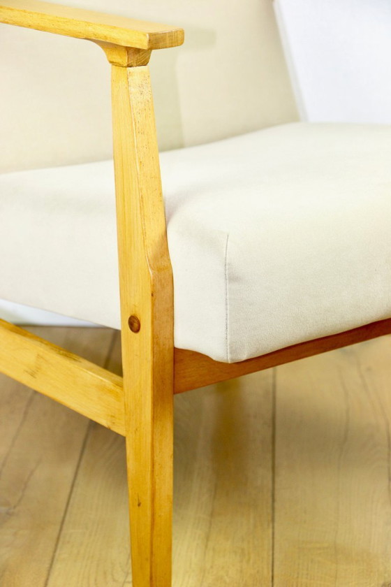 Image 1 of Classic armchair Vintage 70s beige - Jade series