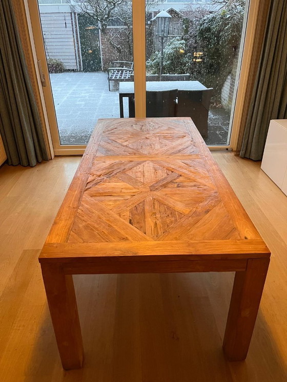 Image 1 of Table à manger et table basse uniques en teck massif