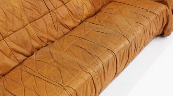 Image 1 of Divano Piumino in pelle cognac di Jonathan De Pas, anni '70