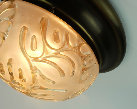 Image 1 of Bellissimo lampadario a soffitto di metà secolo, in vetro acidato, con decorazioni floreali in metallo, anni &#39;70
