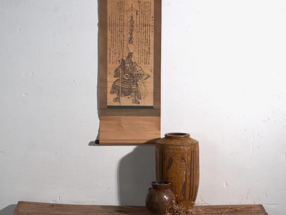 Antico kakejiku giapponese di un guerriero samurai in xilografia su carta – Giappone, c. 1890 (photo 2 of 40)