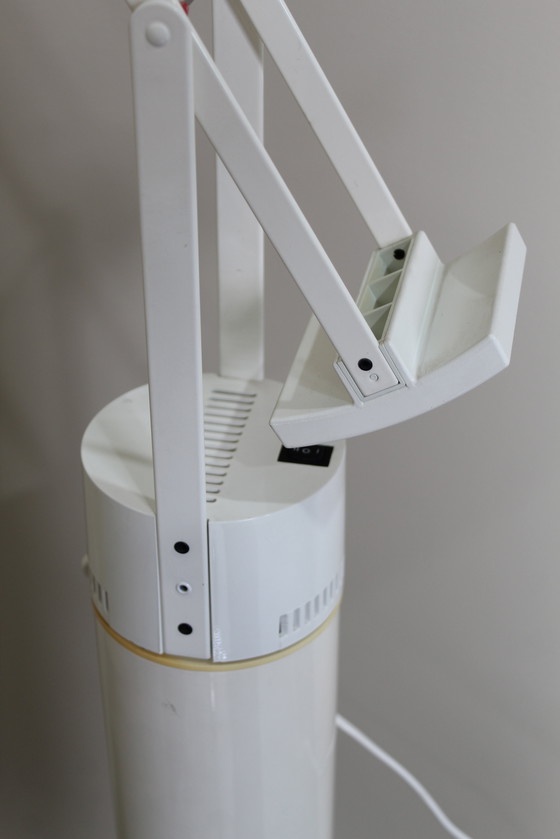 Image 1 of Vintage Vloerlamp, Bureaulamp Artemide Tizio 50 - Jaren '70