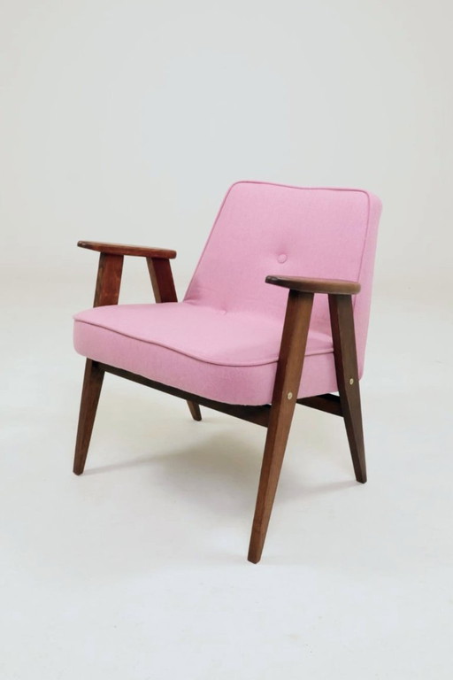 Roze fauteuil, vintage pastelkleurige wollen stof, eikenhout