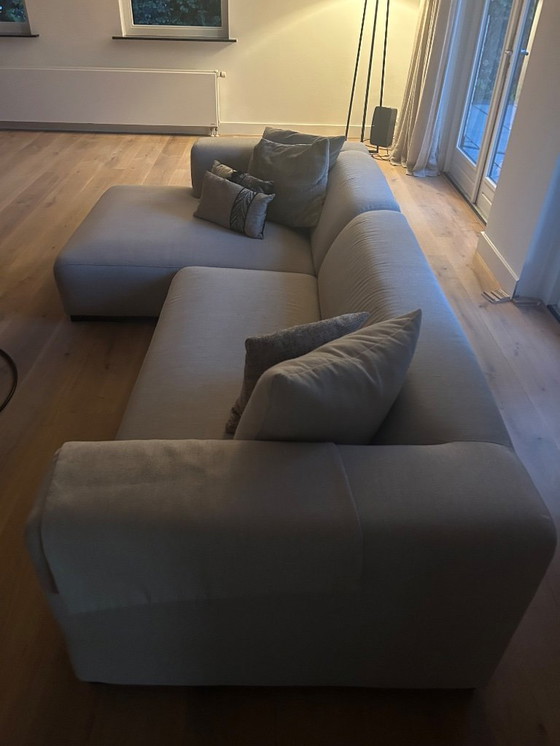 Image 1 of Panca beige con chaise longue