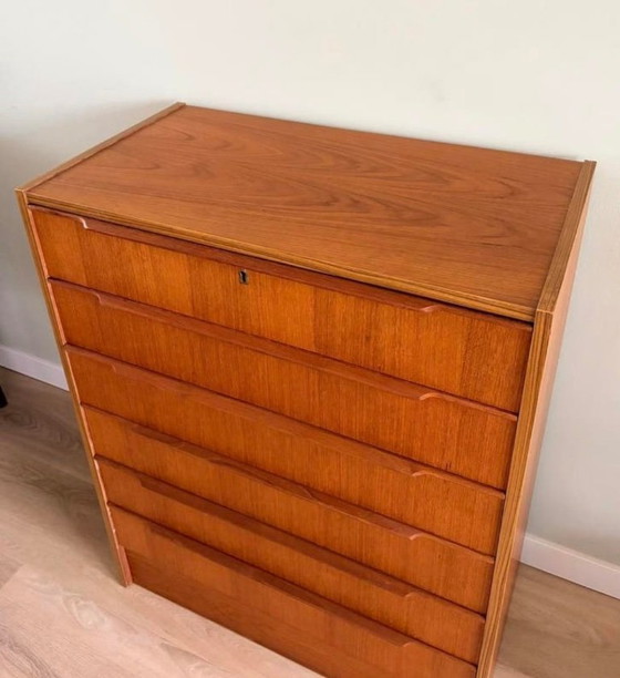 Image 1 of Deense ladekast, teakfineer kastje, Steens furniture