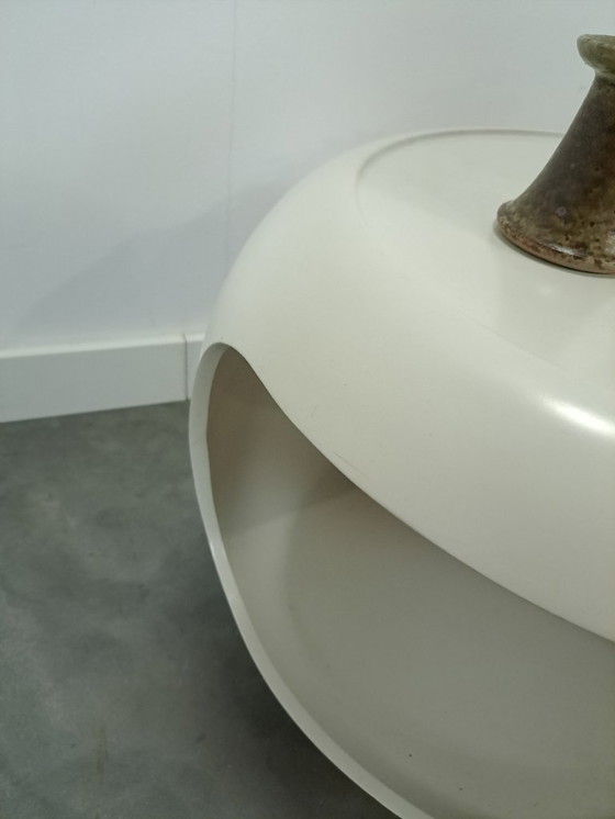 Image 1 of Tavolino bianco Space Age su ruote