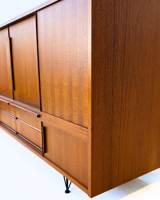 Image 1 of Deense vintage teakhouten dressoir uit de jaren 60 — Professioneel gerestaureerd