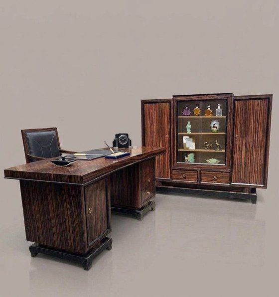 Monumentales Französisches Art-Déco-Arbeitszimmer Aus Makassar Mit Halbmond-Schreibtisch, Ca. 1930 – Wood (photo 5 of 8)