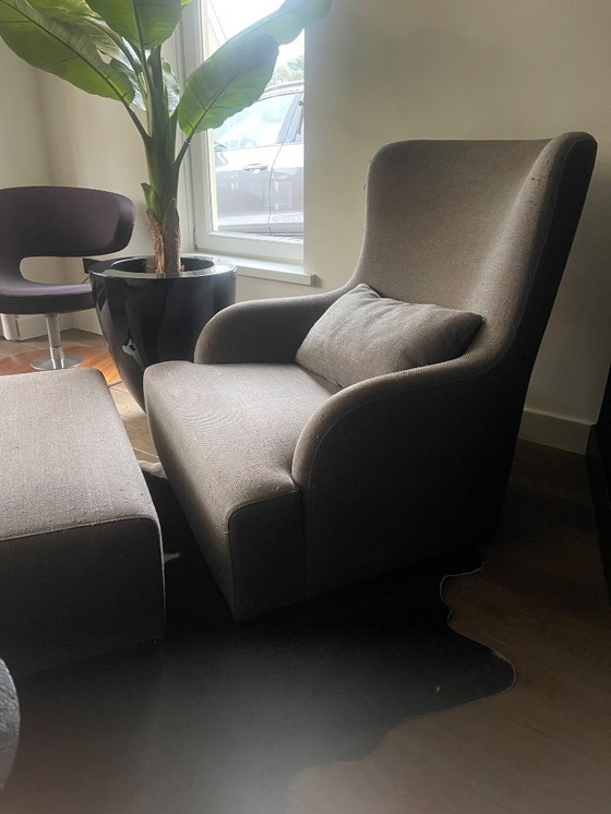 Image 1 of Meridiani Liu Kuoio armchair with Ottoman