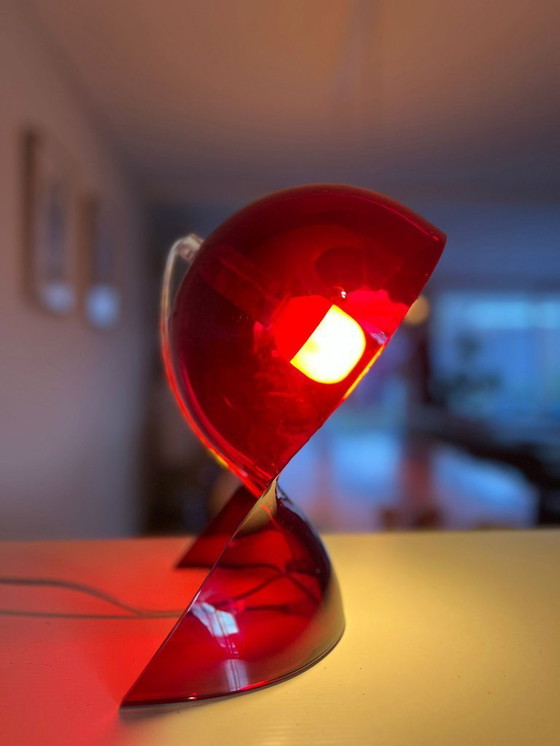 Image 1 of Vintage Artemide Dalù - Design Italiano - Rosso Trasparente