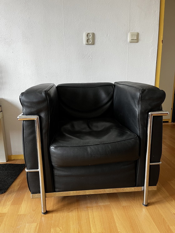 Image 1 of Replica LC2 zwart leren fauteuil 