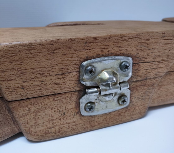 Image 1 of boîte bois queue billard sculpturale