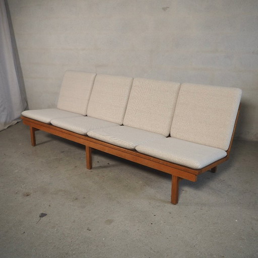 Børge Mogensen Modell 2219 4-Sitzer Sofa