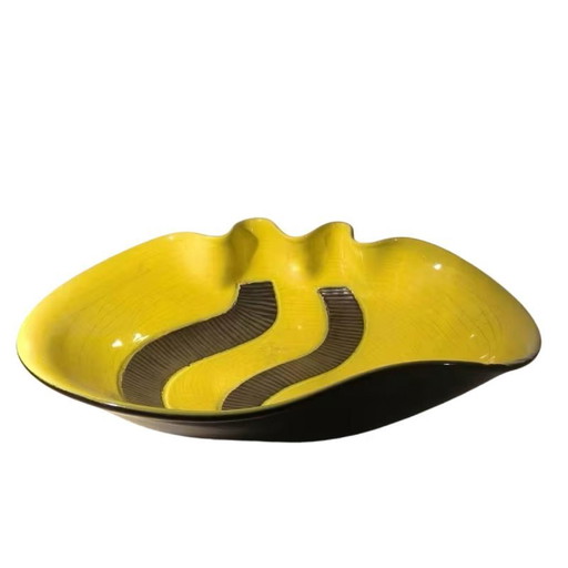 Freeform Tasse Gelb und Schwarz Glasierte Keramik von Elchinger, Frankreich, 1960