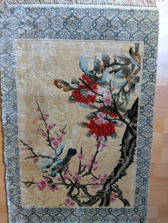 Image 1 of Juego de 2 tapices chinos anudados a mano – década de 1970 – motivo de pájaros y flores