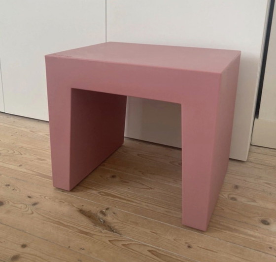 Image 1 of Fatboy Concrete Seat stool or side table indoor and outdoor old pink L50xB40xH43 cm