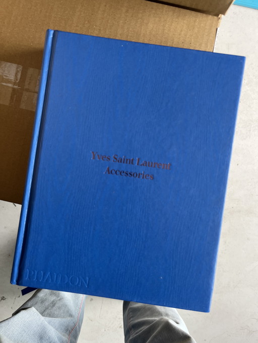 Book Yves Saint Laurent - collector's item