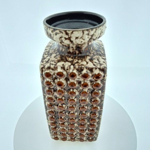 Bruine vaas VEB Haldensleben 'Dots' | 3058A