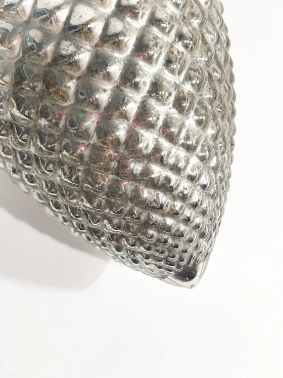 Grosse pomme de pin en métal argenté avec finition en verre, années 1960 – Objets déco, Metal, Glass (photo 2 of 7)
