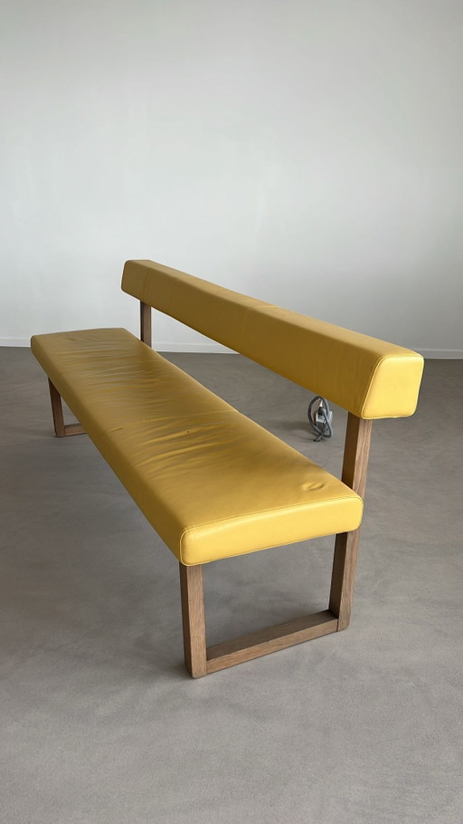 Designer-Essbank aus Leder mit Holzgestell