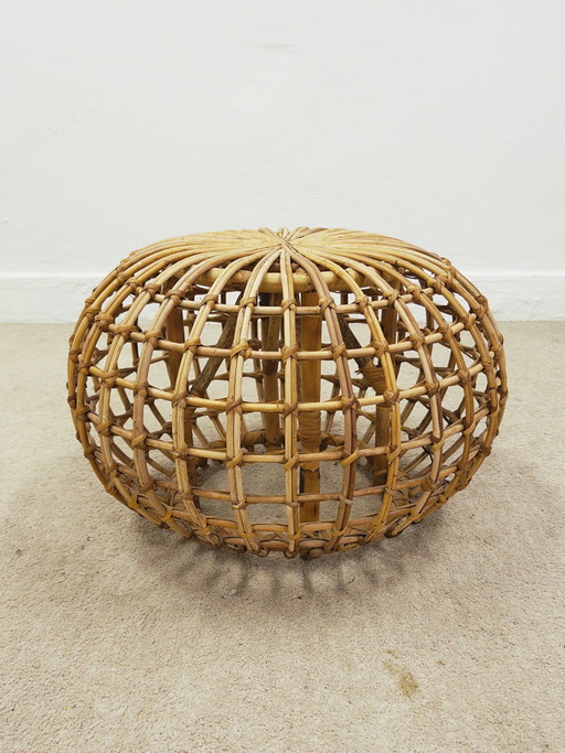 Pouf en rotin