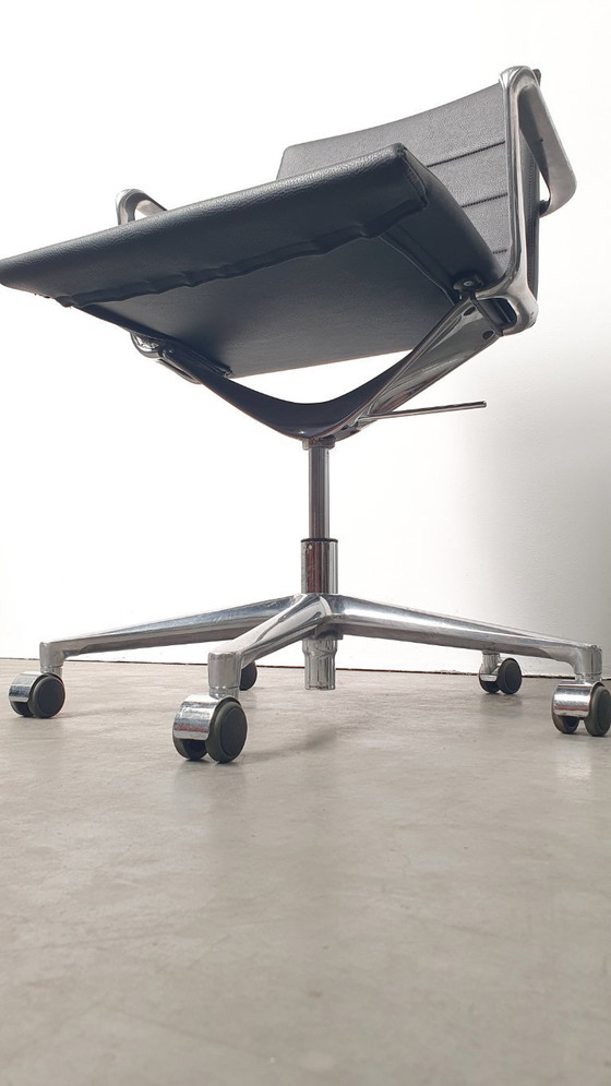 Image 1 of 4x Valea Elle 409 design office chair ICF wheels
