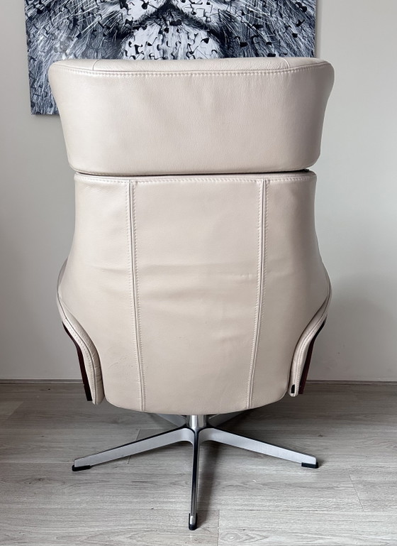 Conform Air Design Armchair – Wood, Leather (photo 6 of 9)
