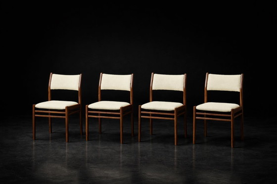 Image 1 of Chaises danoises vintage en teck et tissu beige, style moderne du milieu du siècle, années 1960, lot de 4