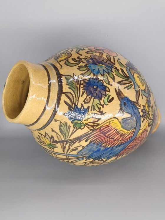 Image 1 of Grande vaso in maiolica persiana della dinastia Qajar