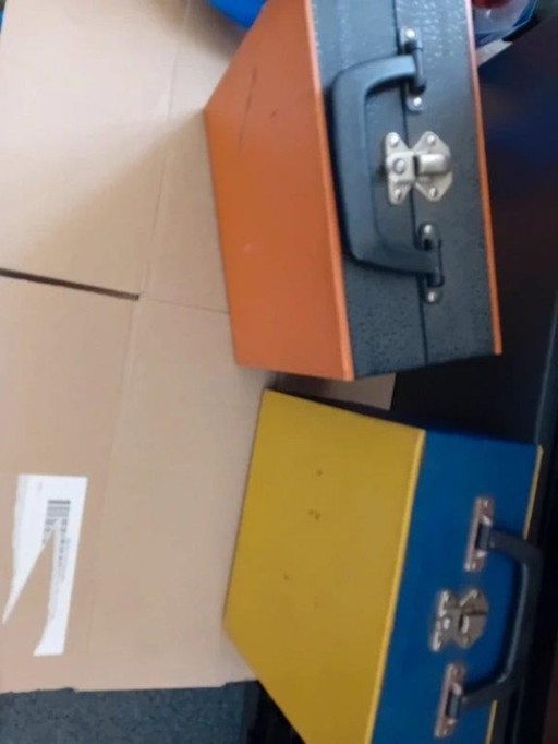 Record cases for small records