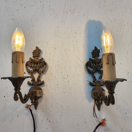 Image 1 of Appliques et lampes de chevet vintage en laiton Hollywood Regency