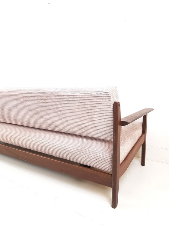 Image 1 of Panca vintage in teak, rosa pastello chiaro, recentemente rivestita