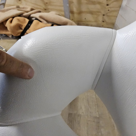 Image 1 of Vintage Frans Space Age Design Eetkamer set Boris Tabacoff Frankrijk 1970 chromen glazen eettafel + 4 leren stoelen