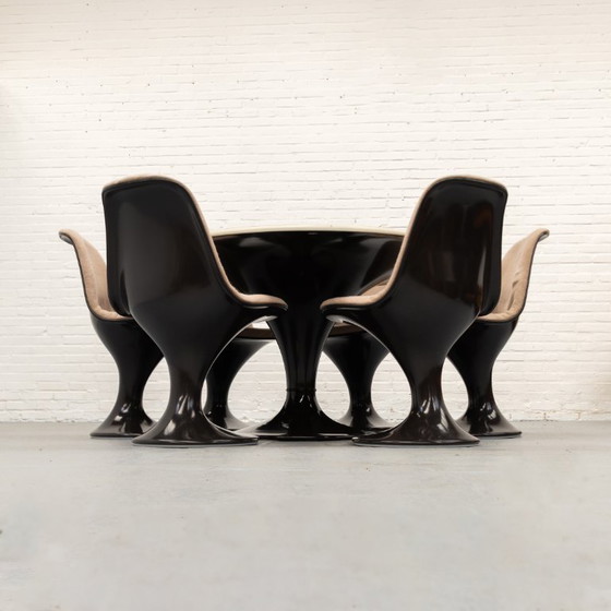 Herman Miller Orbit Eetkamerset 60's – Wood, Plastic (photo 3 of 22)