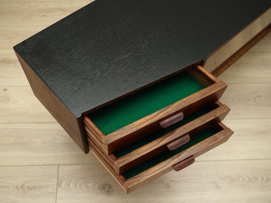 Image 1 of Credenza bassa in noce, design danese, anni '60, produzione: Danimarca