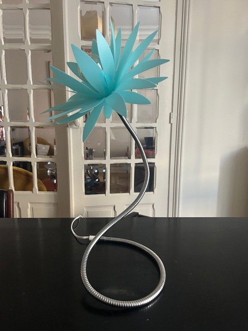 lampada a forma di fiore pop regolabile