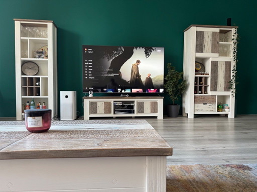 Vetrina in legno di quercia su misura composta da 4 pezzi con ampio spazio di archiviazione