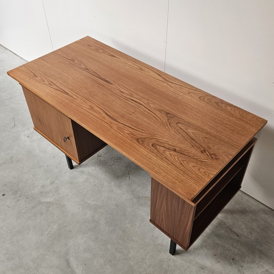 Image 1 of Scrivania vintage in teak