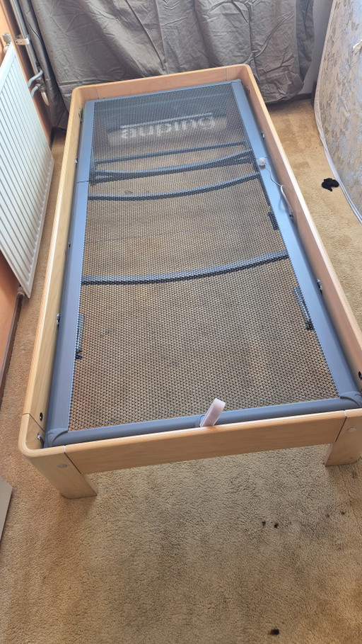 Te koop: Auping Auronde eenpersoonsbed 90 x 200 cm – € 500