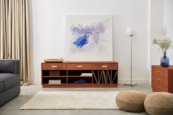 Image 1 of Draaitafel dressoir gebeitst teak T-S07 drie laden