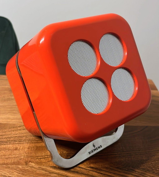 Bellini portable cube radio