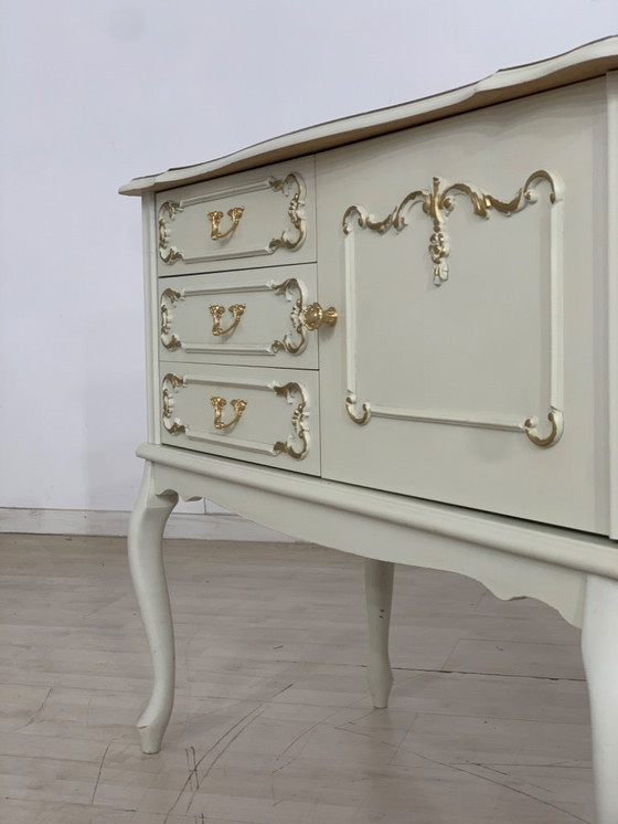 Image 1 of Chippendale Commode Armoire Armoire d'entrée Armoire de salon