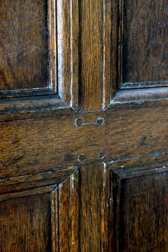 Image 1 of Säulenschrank aus dem 17. Jahrhundert, Eiche, um 1610-1630