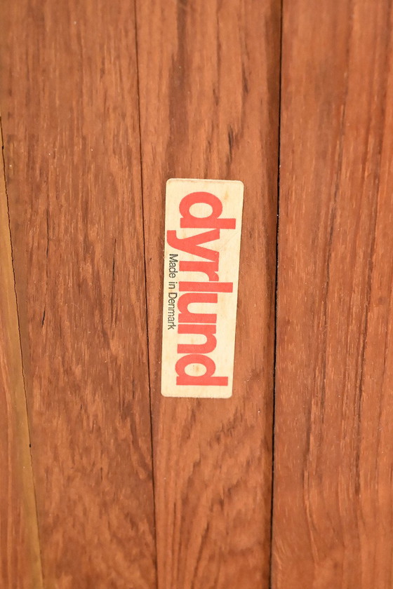 Image 1 of Mesa auxiliar Dyrlund